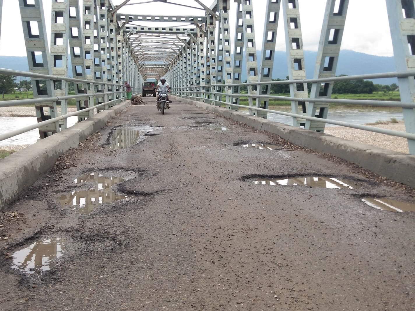 पूर्वपश्चिम राजमार्गअन्तर्गत बागमती पुल जीर्ण बनेपछि दुर्घटनाको जोखिम